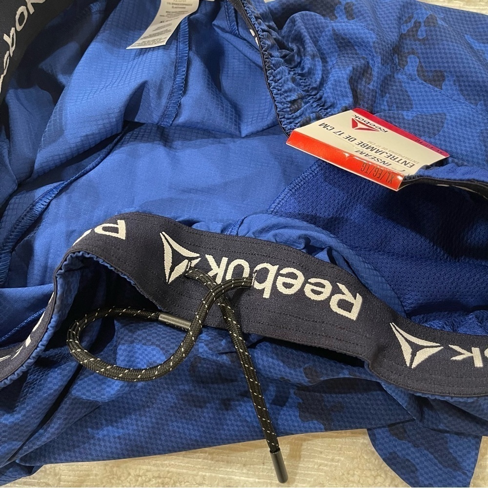 Adidas sports shots new with tags size XL - Picture 5 of 7